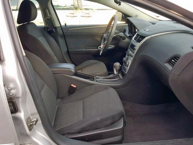 1G1ZC5E03CF162784 - 2012 CHEVROLET MALIBU 1LT 银色 照片 5