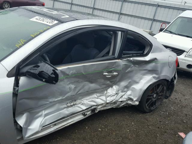 JTKDE177660085276 - 2006 TOYOTA SCION TC ვერცხლისფერი ფოტო 9