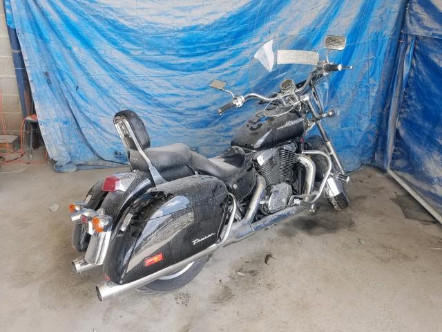 1HFSC3701WA000864 - 1998 HONDA VT1100 CT BLACK photo 4