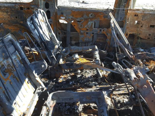 1GKEC16Z64J106496 - 2004 GMC YUKON XL C BURN photo 6