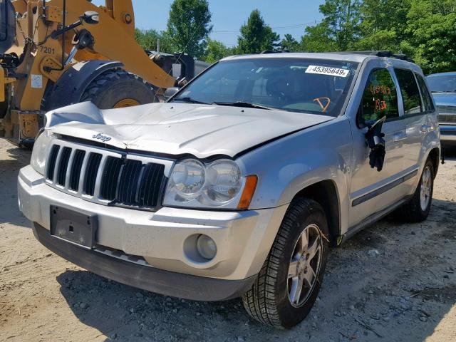 1J8GR48K27C551579 - 2007 JEEP GRAND CHER SILVER photo 2