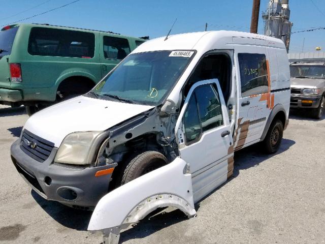 NM0LS6AN0AT028365 - 2010 FORD TRANSIT CO WHITE photo 2