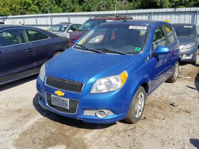 KL1TD6DE2AB109339 - 2010 CHEVROLET AVEO LS BLUE photo 2