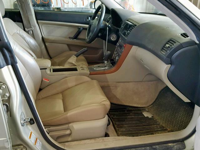 4S4BP61C657355653 - 2005 SUBARU LEGACY OUT GOLD photo 5