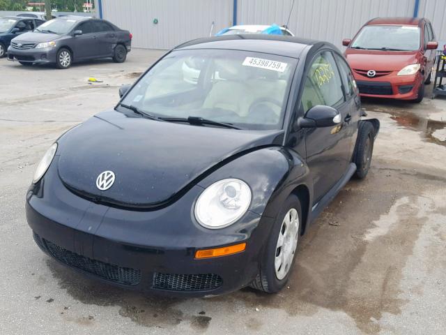 3VWPW3AG5AM019164 - 2010 VOLKSWAGEN NEW BEETLE შავი ფოტო 2