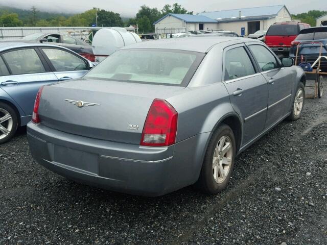 2C3LA53G06H186289 - 2006 CHRYSLER 300 TOURIN GRAY photo 4