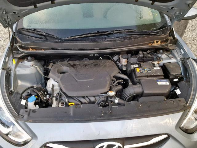 KMHCT4AEXHU354663 - 2017 HYUNDAI ACCENT SE BLUE photo 7