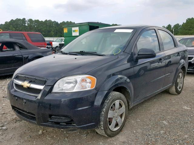 KL1TD5DE3AB047315 - 2010 CHEVROLET AVEO LS BLACK photo 2