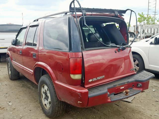 1GNDT13W82K108217 - 2002 CHEVROLET BLAZER MAROON photo 3