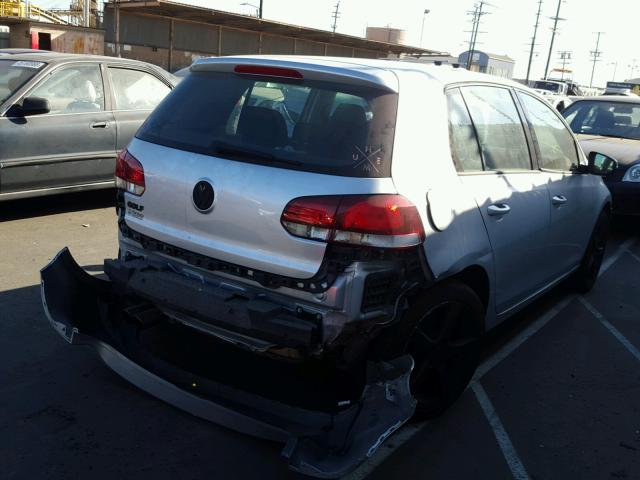 WVWDA7AJ7BW022110 - 2011 VOLKSWAGEN GOLF 银色 照片 4