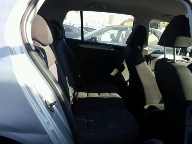 WVWDA7AJ7BW022110 - 2011 VOLKSWAGEN GOLF 银色 照片 6
