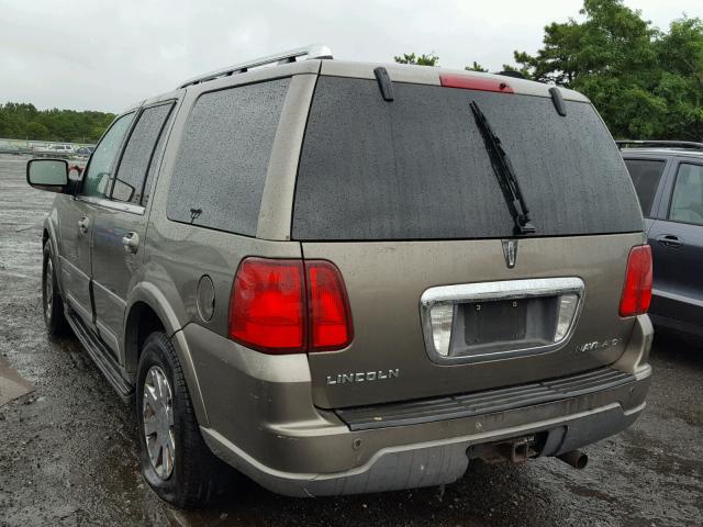 5LMFU28R43LJ30789 - 2003 LINCOLN NAVIGATOR 灰色 照片 3