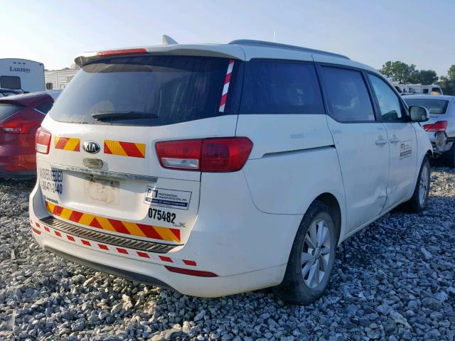 KNDMB5C16F6075482 - 2015 KIA SEDONA LX WHITE photo 4