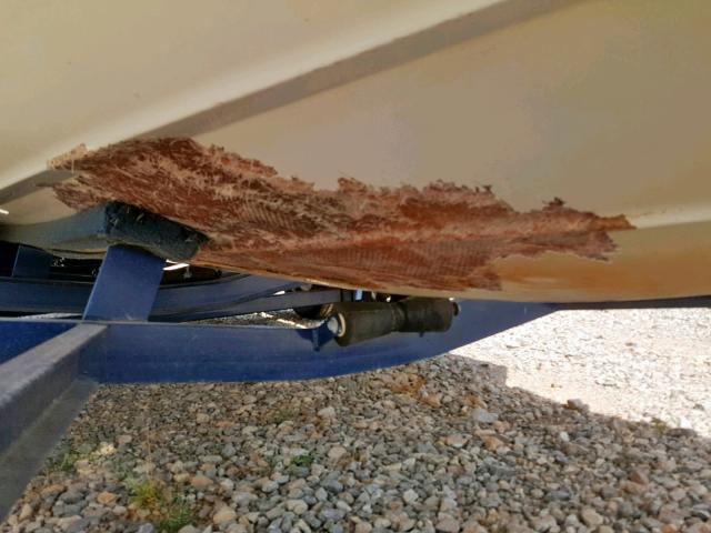 FGBN04571304 - 2004 CHAP BOAT 蓝色 照片 9