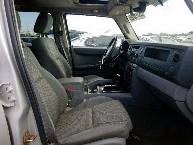 1J8HG48K37C624260 - 2007 JEEP COMMANDER BLUE photo 5