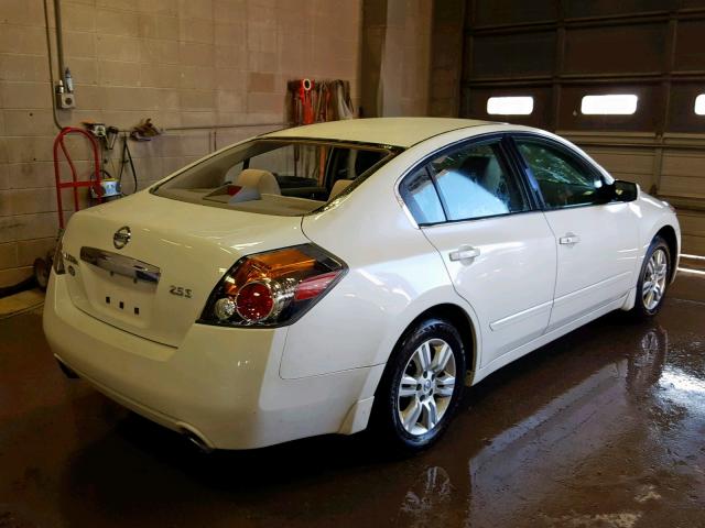 1N4AL2APXBN465299 - 2011 NISSAN ALTIMA BAS WHITE photo 4