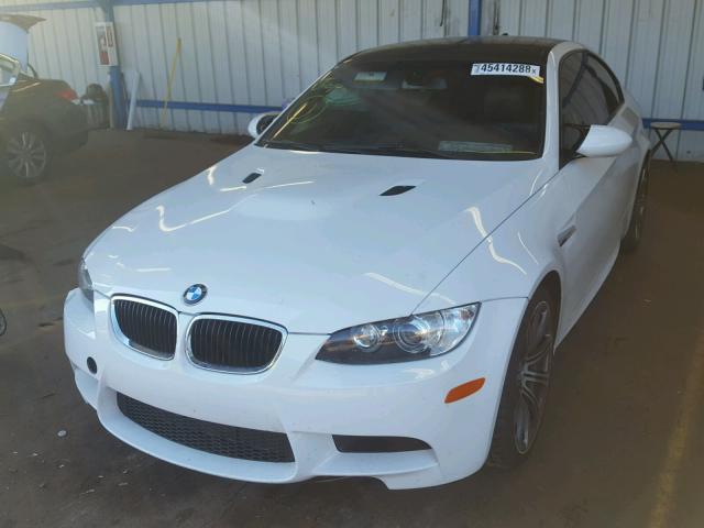 WBSKG9C54CE797515 - 2012 BMW M3 WHITE photo 2