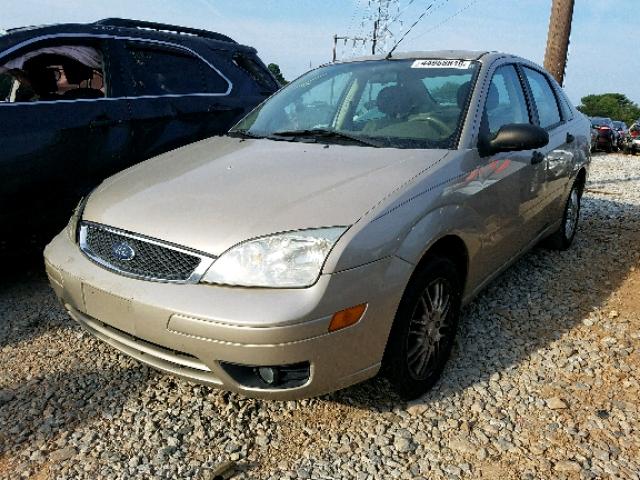 1FAFP34N06W120051 - 2006 FORD FOCUS ZX4 BEIGE photo 2