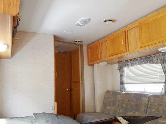 1UJBJ02P631JT0136 - 2003 JAYCO KIWI WHITE photo 6