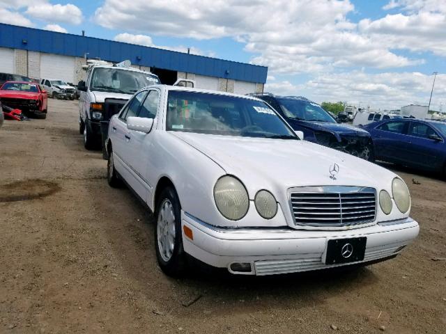 WDBJF65F3WA648257 - 1998 MERCEDES-BENZ E 320 WHITE photo 1