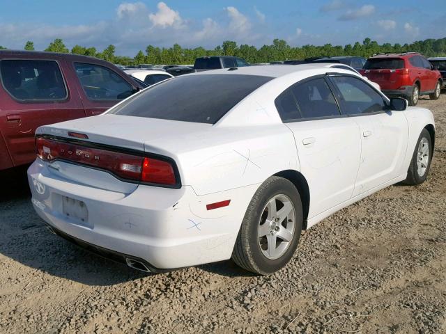 2C3CDXBG8CH115146 - 2012 DODGE CHARGER SE WHITE photo 4