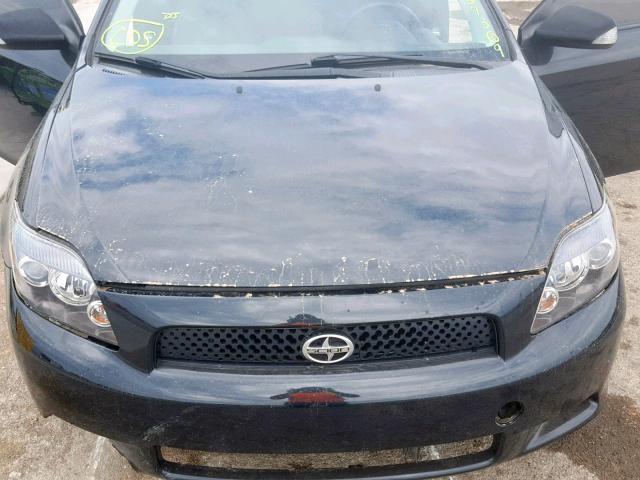 JTKDE167680270982 - 2008 TOYOTA SCION TC შავი ფოტო 7