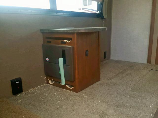 4YDF25229E1531910 - 2014 KEYSTONE SPRINTER WHITE photo 9