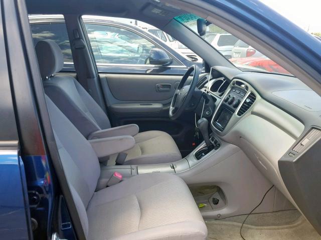 JTEDP21A940038473 - 2004 TOYOTA HIGHLANDER BLUE photo 5