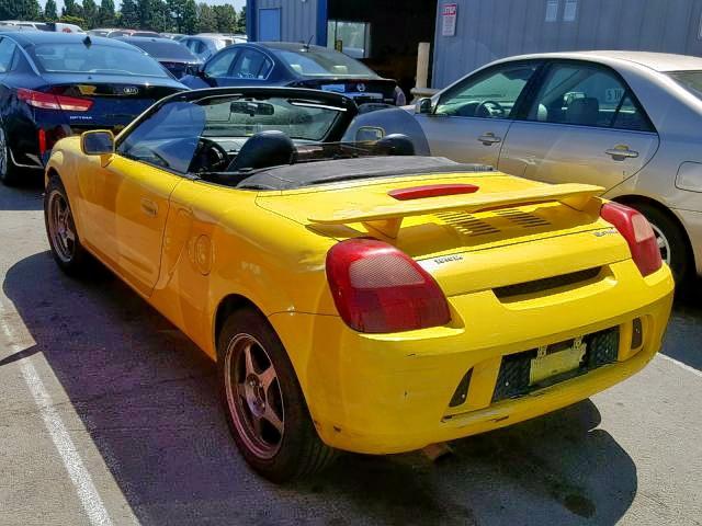 JTDFR320120044459 - 2002 TOYOTA MR2 SPYDER YELLOW photo 3