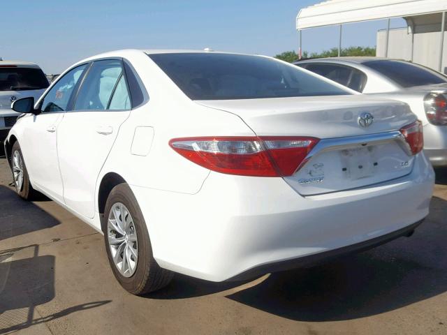 4T4BF1FKXFR471422 - 2015 TOYOTA CAMRY LE WHITE photo 3