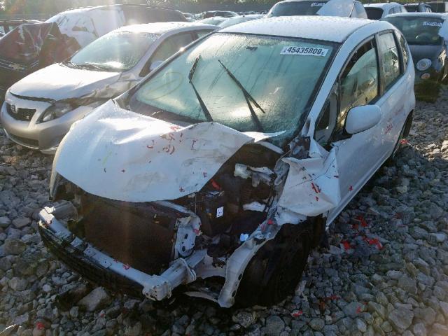 JHMGE8G37CC039782 - 2012 HONDA FIT WHITE photo 2