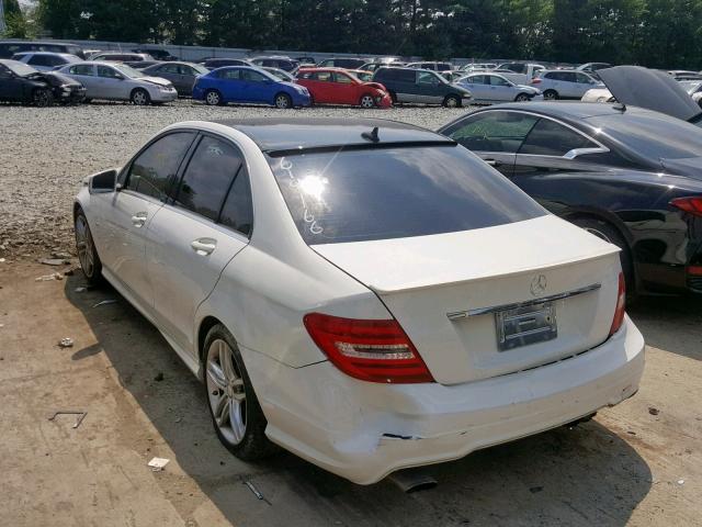 WDDGF4HB6CA619166 - 2012 MERCEDES-BENZ C 250 WHITE photo 3