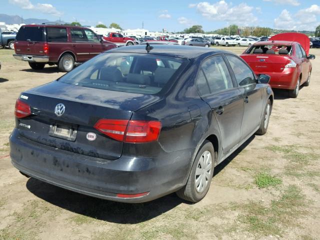 3VW1K7AJ8FM344788 - 2015 VOLKSWAGEN JETTA BASE BLACK photo 4