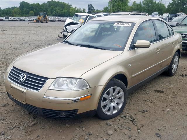 WVWSH63B71E123316 - 2001 VOLKSWAGEN PASSAT GLS GOLD photo 2