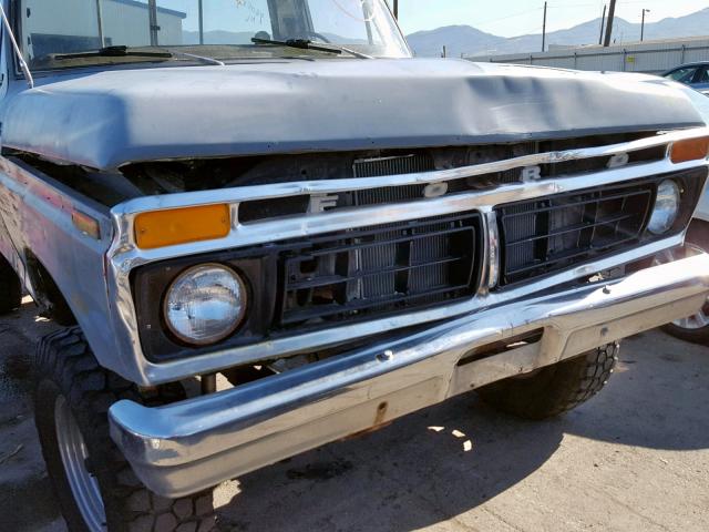 F26HRY60589 - 1977 FORD F-250 GRAY photo 9