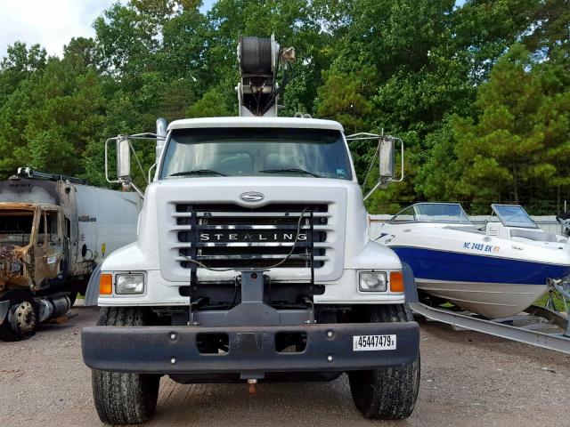 2FZHATDC07AY20781 - 2007 STERLING TRUCK LT 7500 WHITE photo 9