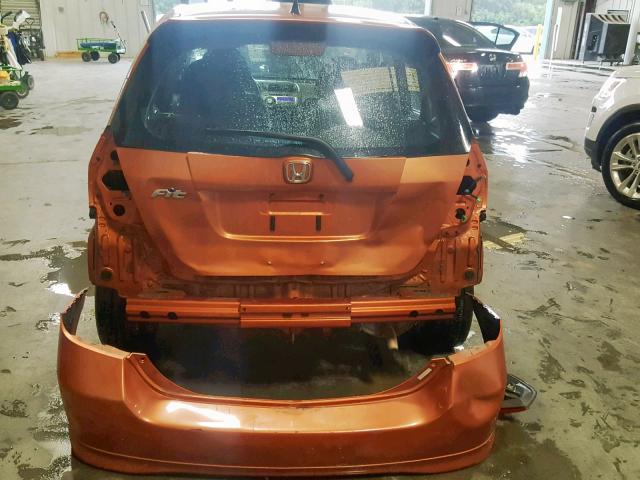 JHMGD38678S003148 - 2008 HONDA FIT SPORT ORANGE photo 9