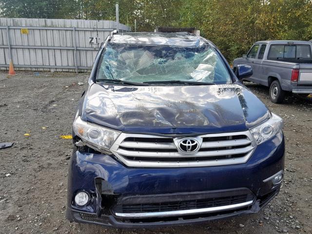 5TDDK3EH2DS197610 - 2013 TOYOTA HIGHLANDER BLUE photo 9