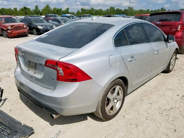 YV1622FS2C2096743 - 2012 VOLVO S60 T5 SILVER photo 4