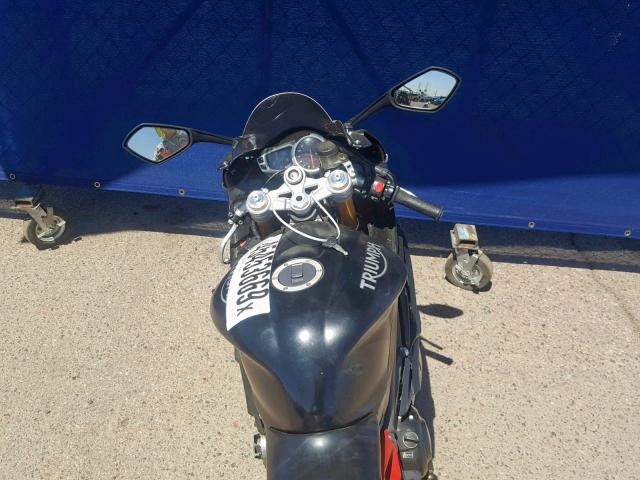 SMTA02YK1FJ670280 - 2015 TRIUMPH MOTORCYCLE DAYTONA 67 BLACK photo 5