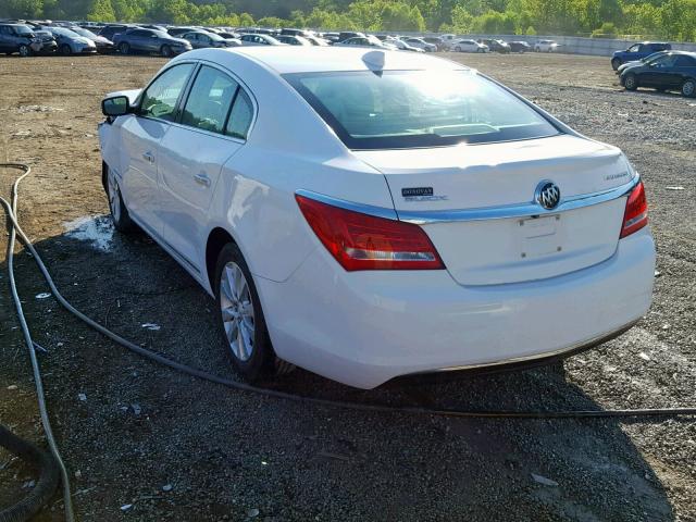 1G4GA5GR9FF200891 - 2015 BUICK LACROSSE WHITE photo 3