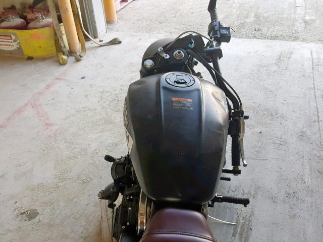56KMTA000J3126772 - 2018 INDIAN MOTORCYCLE CO. SCOUT BOBB BLACK photo 5