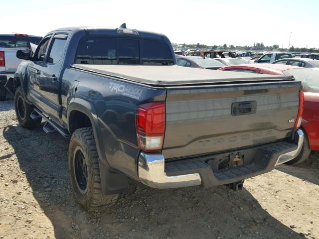 3TMDZ5BN6HM028391 - 2017 TOYOTA TACOMA DOU GRAY photo 3