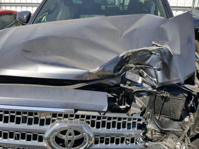 3TMDZ5BN6HM028391 - 2017 TOYOTA TACOMA DOU GRAY photo 7