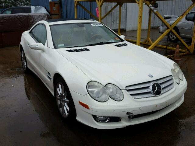 WDBSK71F67F119188 - 2007 MERCEDES-BENZ SL 550 WHITE photo 1