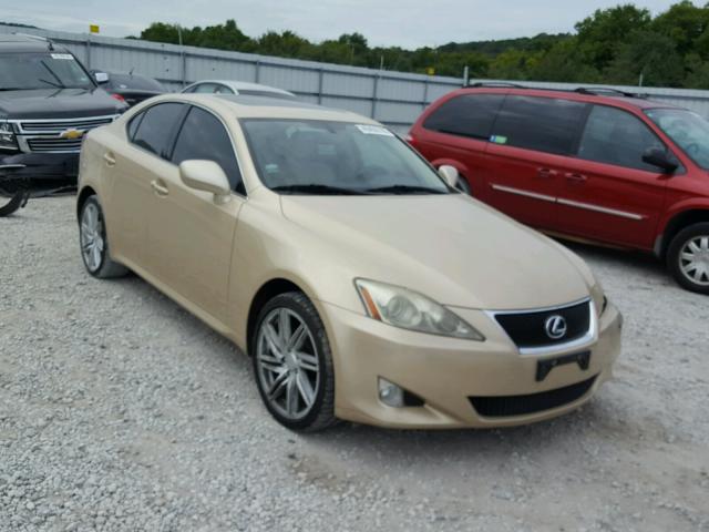 JTHCK262282025900 - 2008 LEXUS IS 250 GOLD photo 1