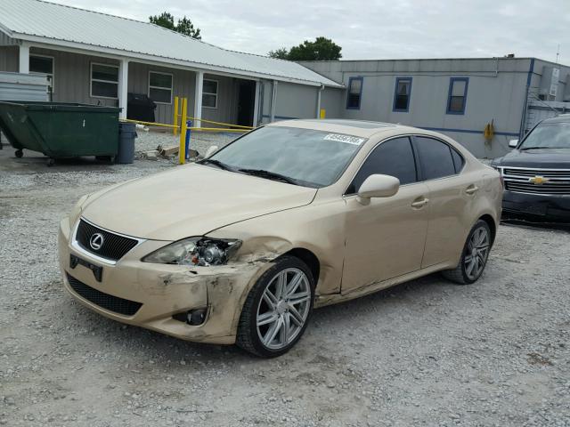 JTHCK262282025900 - 2008 LEXUS IS 250 GOLD photo 2