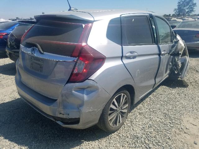 3HGGK5H86JM705093 - 2018 HONDA FIT EX SILVER photo 4