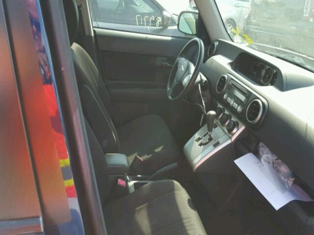 JTLKE50E981031227 - 2008 TOYOTA SCION XB BLUE photo 5