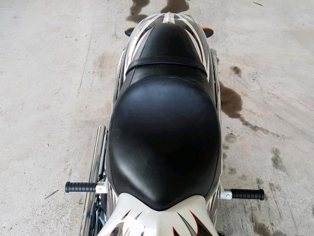 5VPXB36N3C3004268 - 2012 VICTORY MOTORCYCLES JACKPOT WHITE photo 6